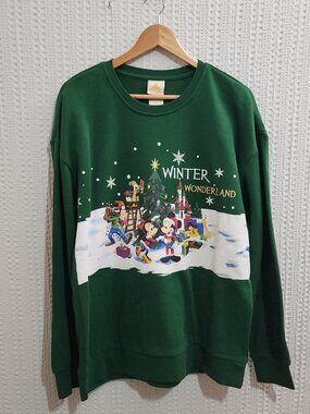 Vintage Walt Disney World Winter Wonderland Green Crewneck Sweater Size Medium